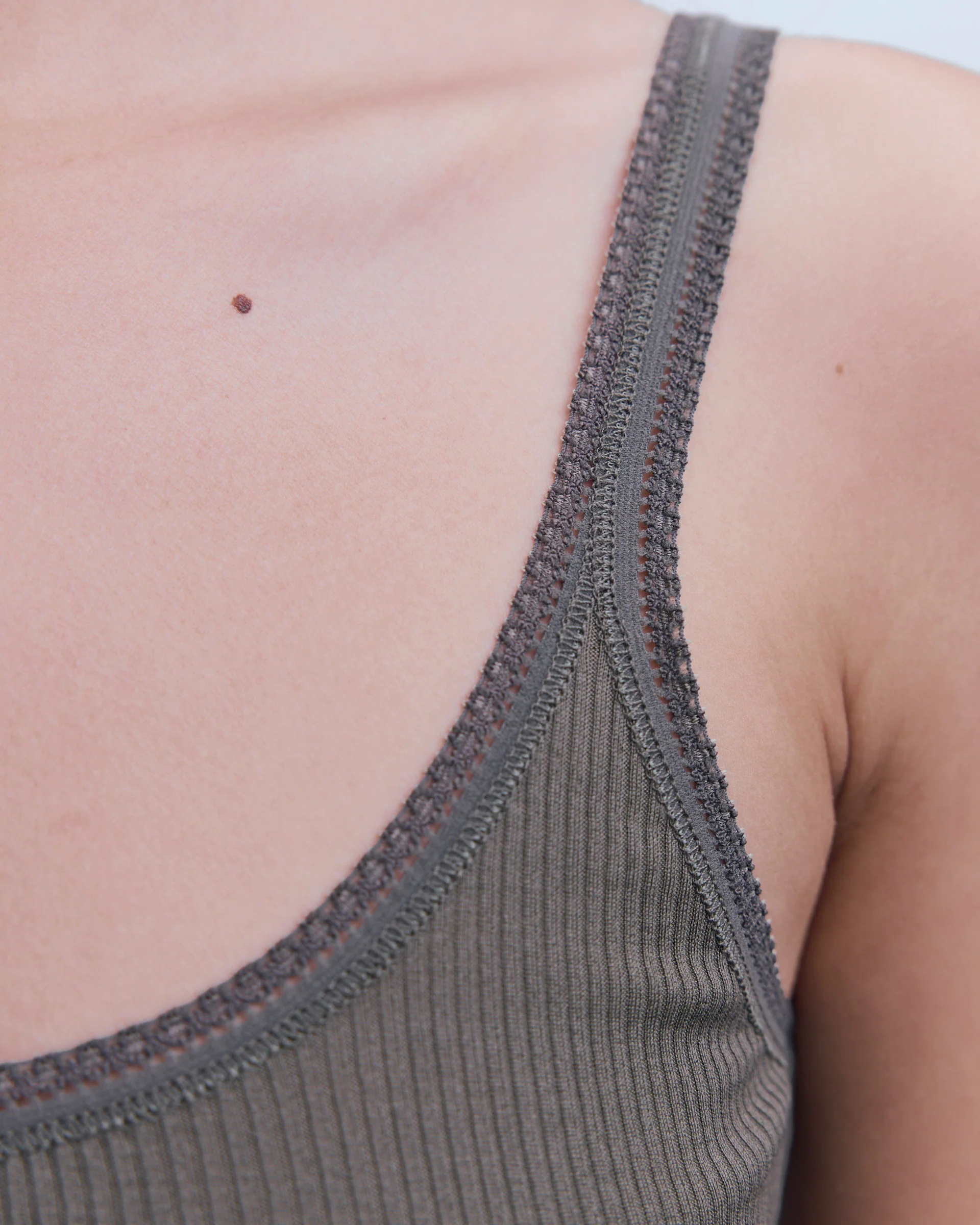 Intimo Tank - Image 7