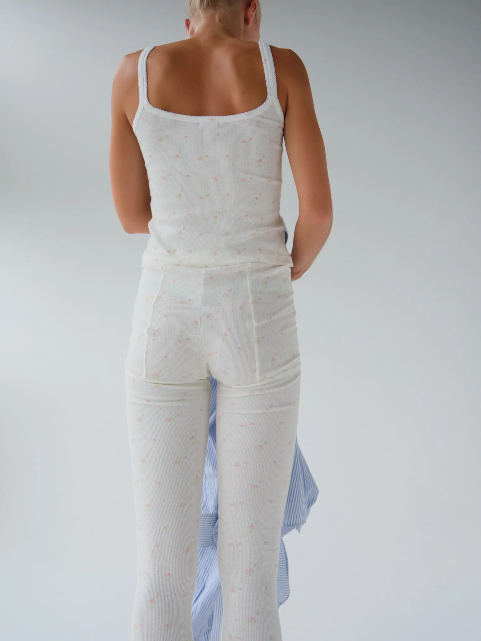 Rosette Leggings - Image 11