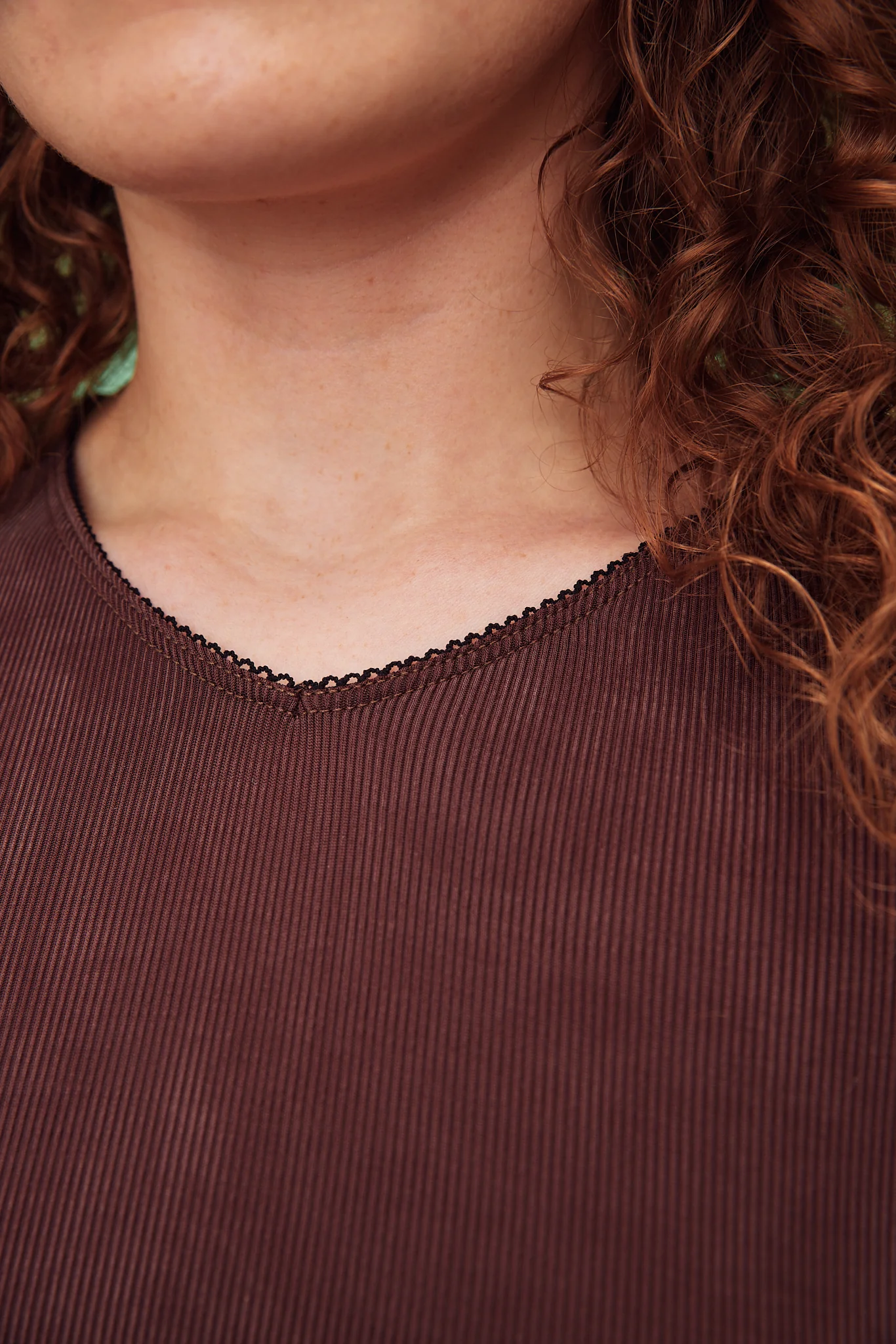 Second Skin V-Neck - Image 6