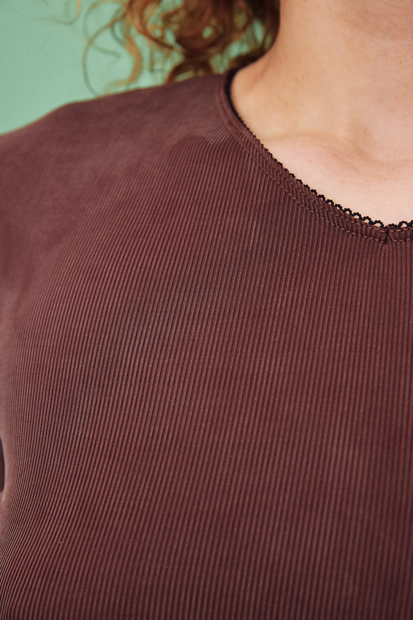 Second Skin V-Neck - Image 8